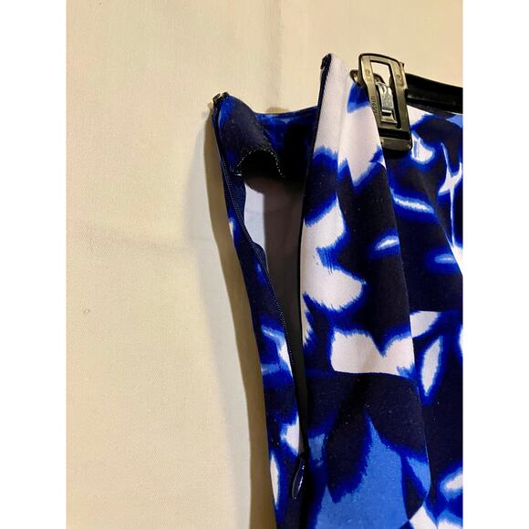 Relativity Skirt Woman’s Size Large. - Picture 3 of 7